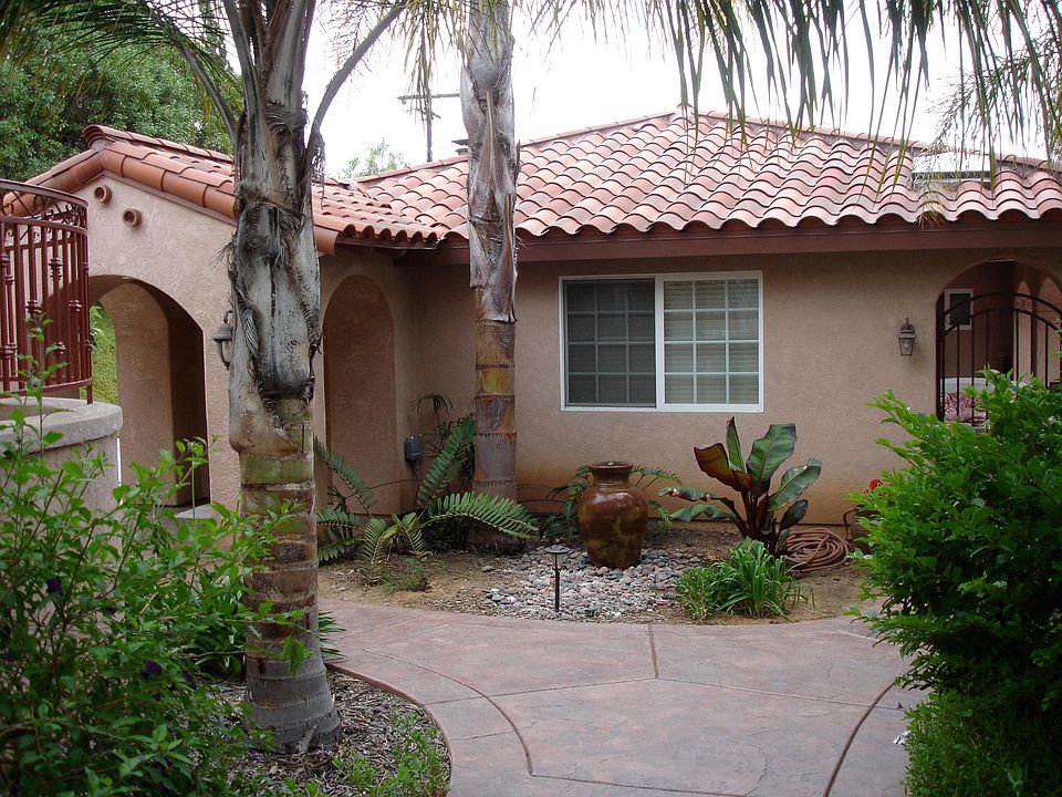 2nd image of 4555 Shade Rd