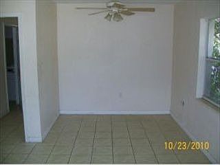 2nd image of 171 Roosevelt St