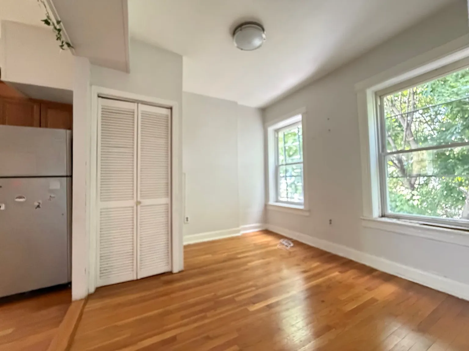 2 bed, 800 sqft, $2,350 — Photo 2