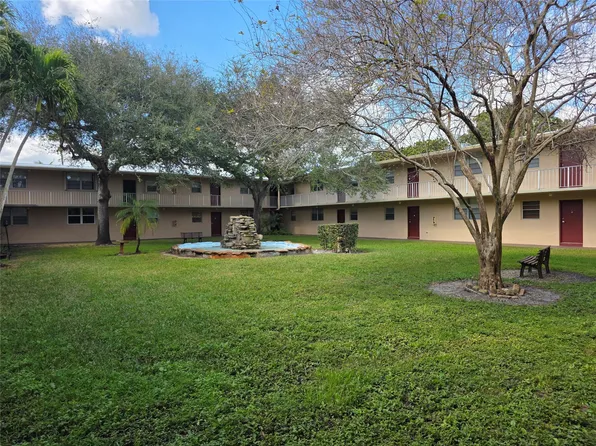 7173 Orange Drive #120, Davie, FL 33314