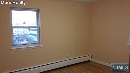 3rd image of 559 Anderson Ave APT D3