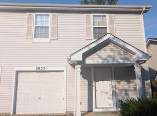2933 Cedar Glade Dr, Naperville, IL 60564