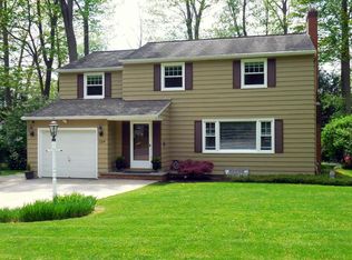 239 Ridgefield Rd, Endicott, NY 13760