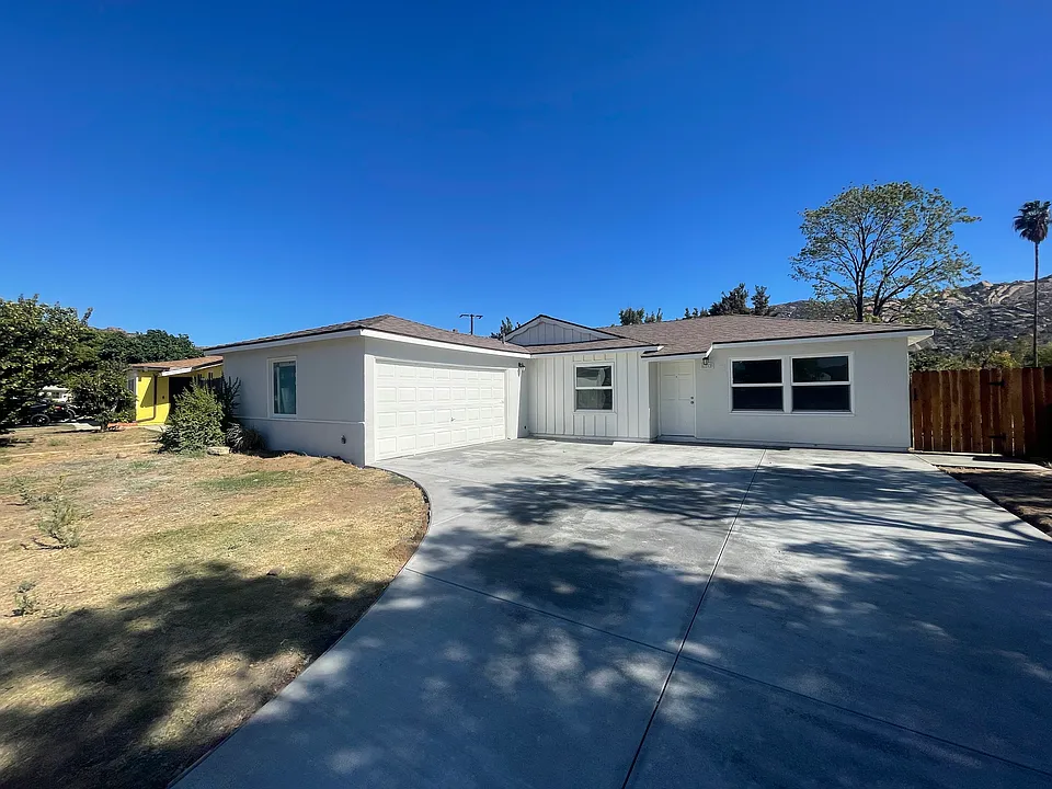 6252 Dana Ave