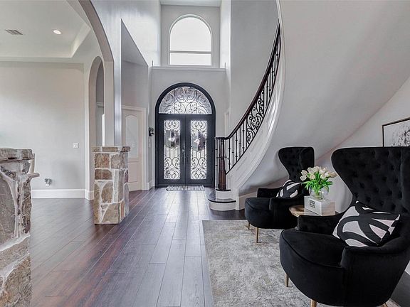 4th image of 1721 W Fm 1462