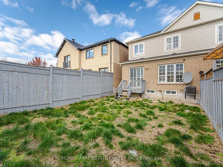 102 Charcoal Way — Photo 34