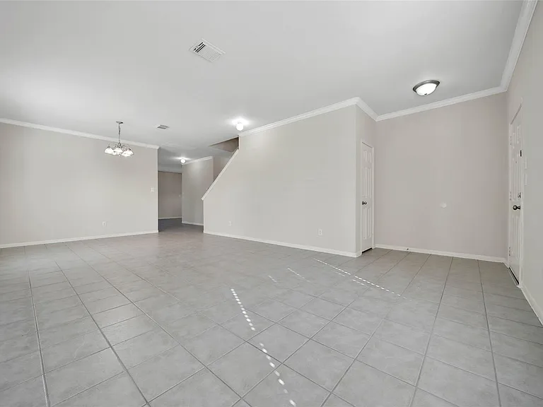 18330 Tangle Tree Ln — Photo 2