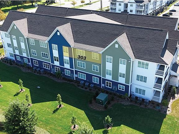 3rd image of 1720 Vankar Dr #303