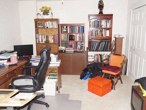 5th image of 21222 La Pena Dr