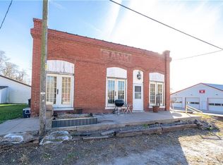 21060 Sycamore St, Helena, MO 64459