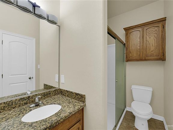 4th image of 1814 E Iowa Rd