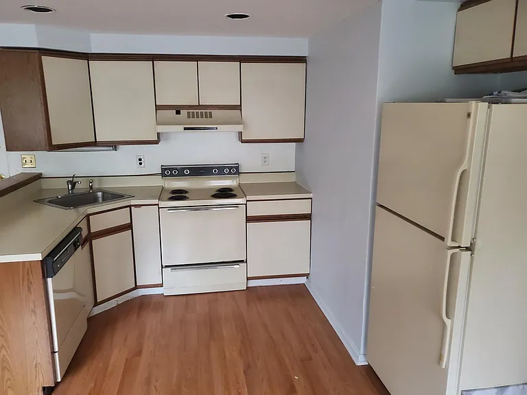 40 Fayette St — Photo 10