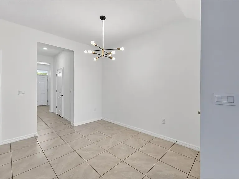 136 Mangrove Shade Cir — Photo 5
