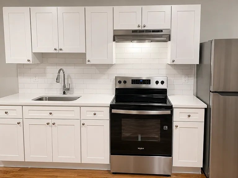 17 Elliott St #1 — Photo 2
