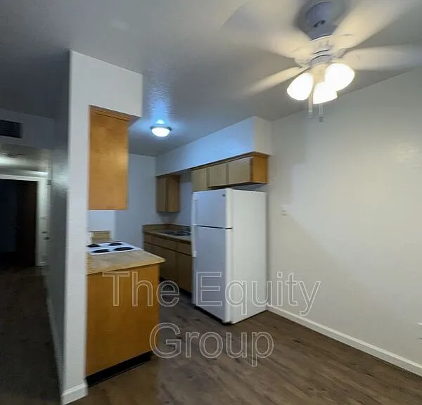 1326 W Elowin Ave — Photo 3