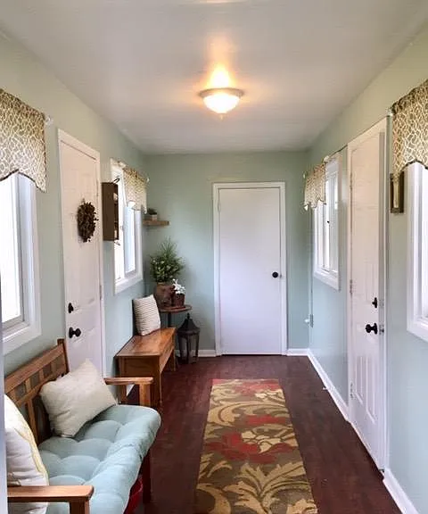 1502 Washington St — Photo 8