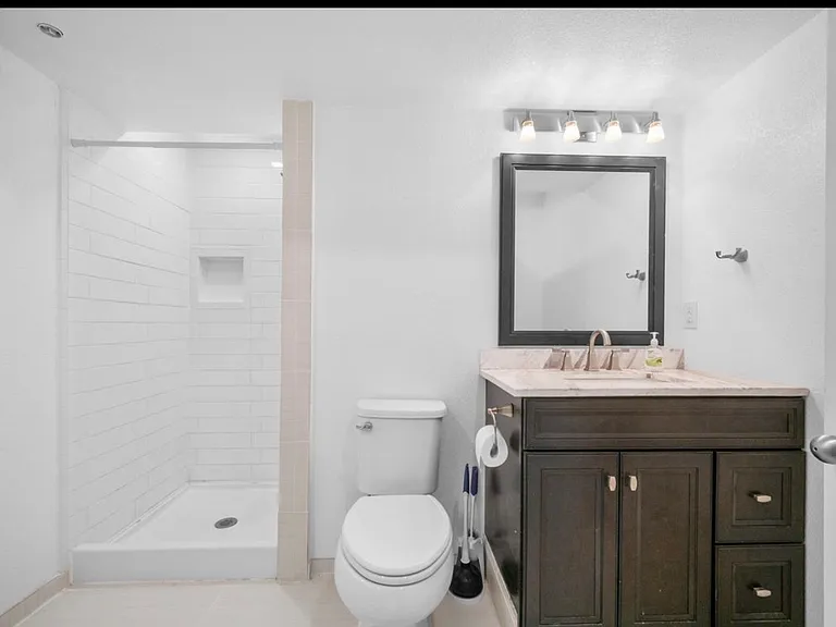 4028 Little Moon Trl — Photo 28