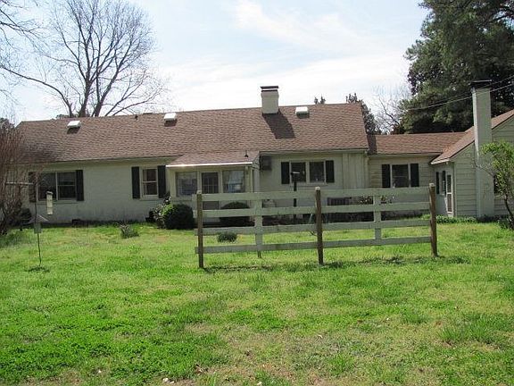 2nd image of 74 Hundley Ln