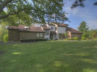 905 Squire Hill Ct, Crescent Springs, KY
