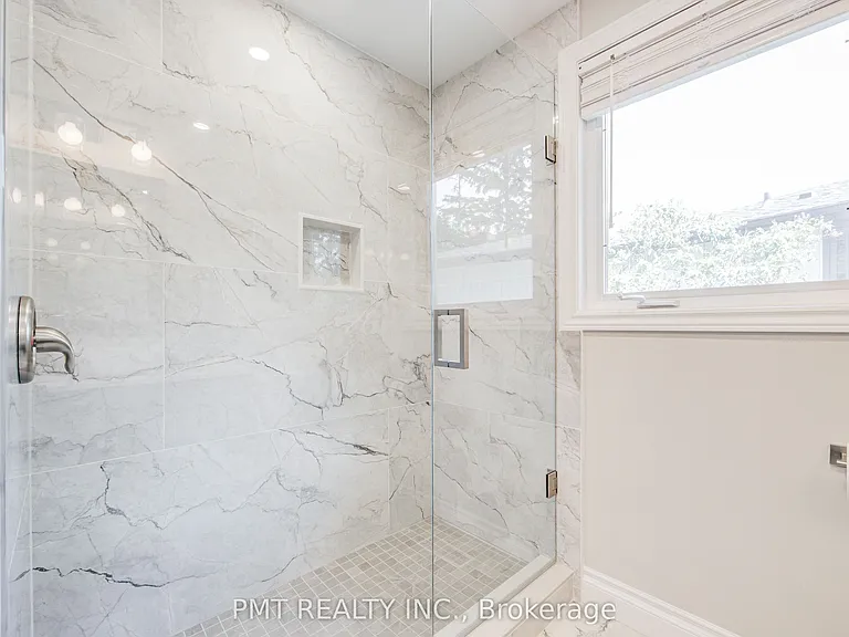 491 Maple Ave — Photo 17