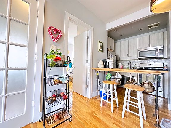 4th image of 2455 Frederick Douglass Blvd #6B
