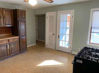 109 Kenyon Ave #2F, Pawtucket, RI 02861