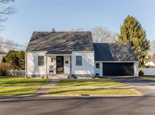 408 Maple Rd, Hellertown, PA 18055