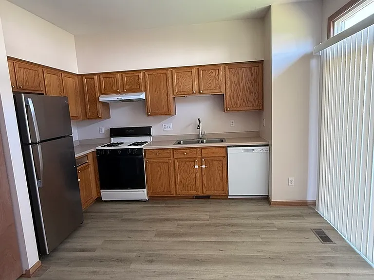 757 Bayles Dr — Photo 11