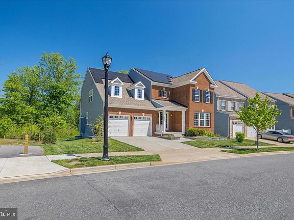 3rd image of 3812 Fox Meadow Way