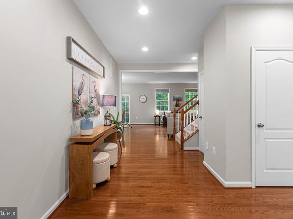 3rd image of 9632 Hillcrest Dr