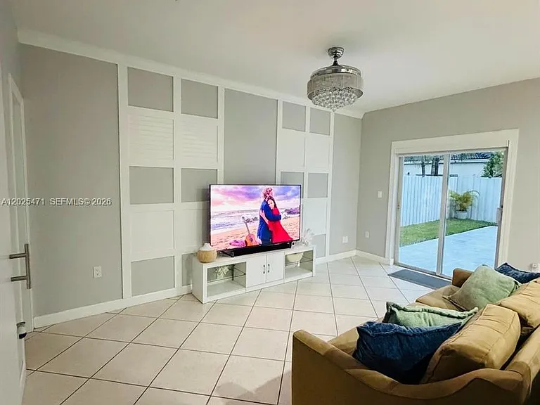 15858 SW 138th Ter — Photo 11