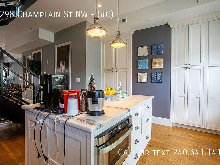 2298 Champlain St NW #C — Photo 14