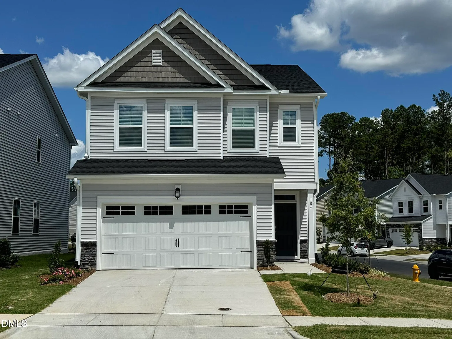 3 bed, 2.5 bath, 2060 sqft, $2,250 — Photo 1