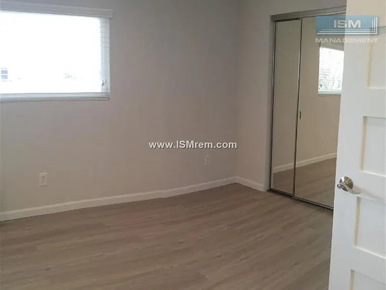 14417 Tiara St — Photo 6