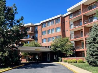 16 E Old Willow Rd APT 113S, Prospect Heights, IL 60070