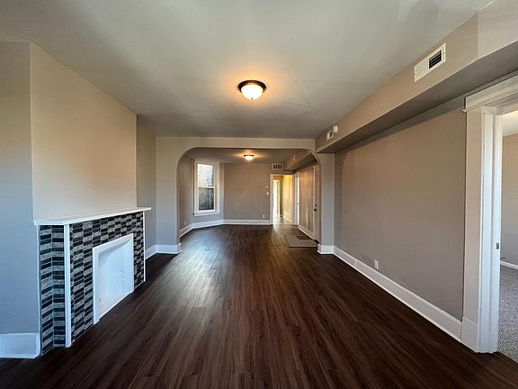 Living room / dining room