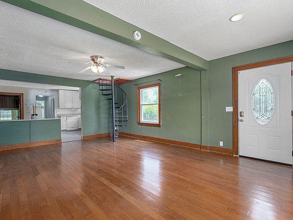 3rd image of 6028 S Roanoke Avenue