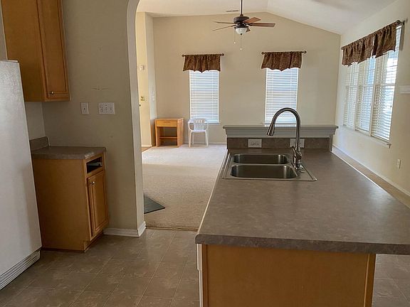 5th image of 501 Founders Walk Dr