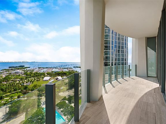2nd image of 2821 S Bayshore Dr Unit 16D