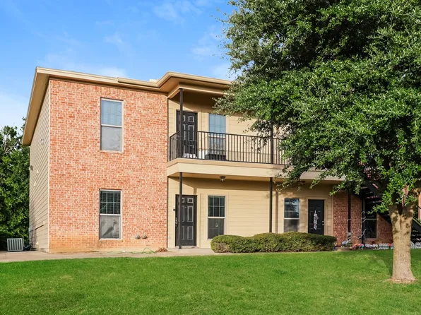 2100 Breezy Dr, Woodway, TX 76712