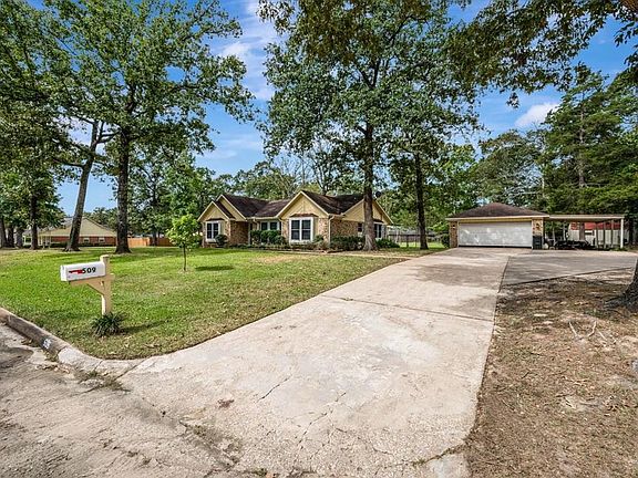 4th image of 509 Edgewood Cir