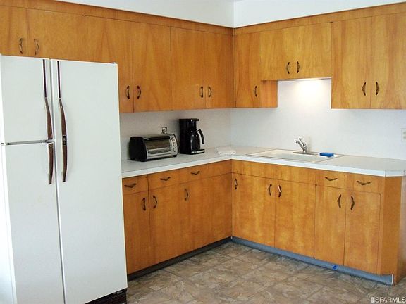 4th image of 3525 Ortega St