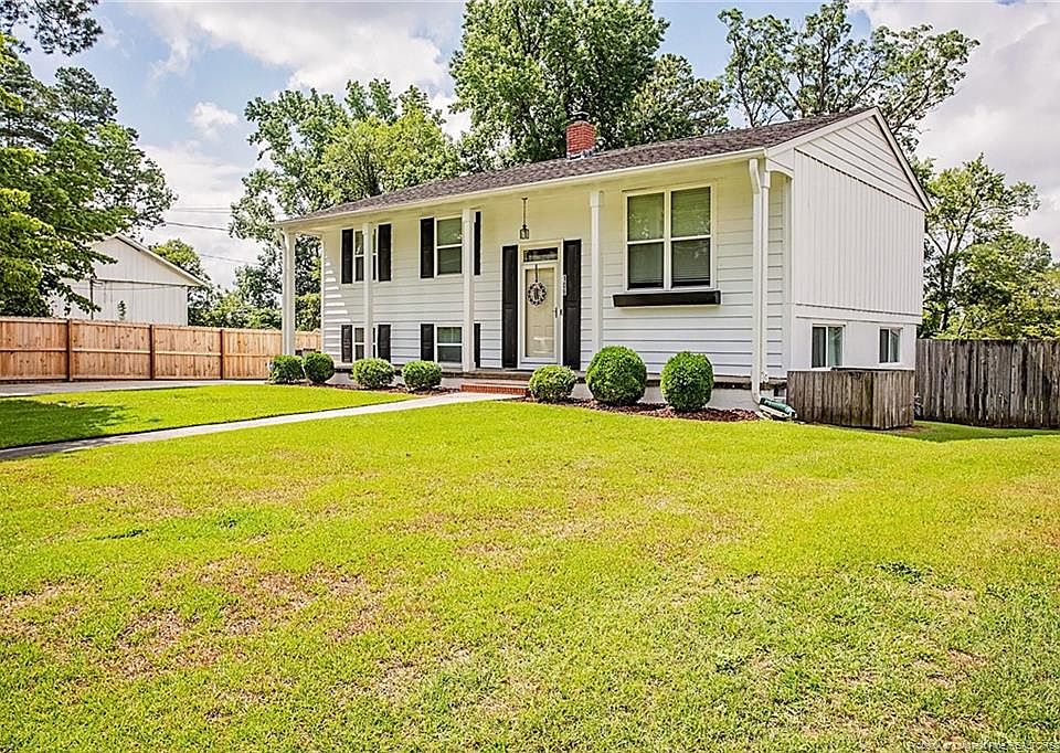 1st image of 106 Rosewood Dr