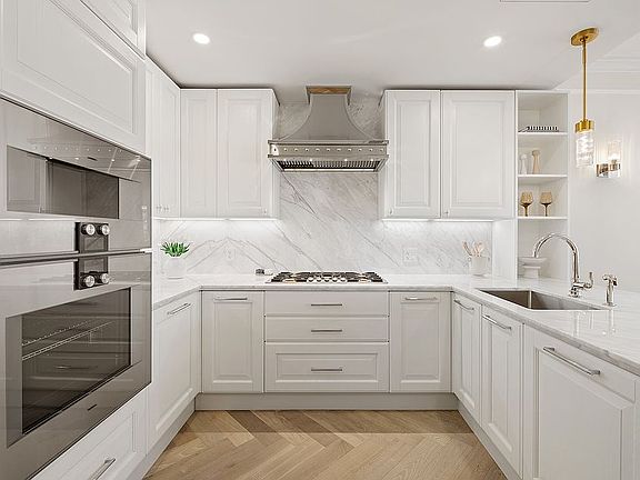 4th image of 126 E 86th St #11B