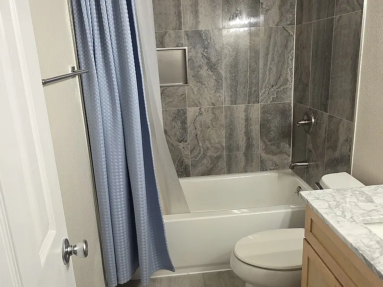 1420 Crete Ct #B7 — Photo 11