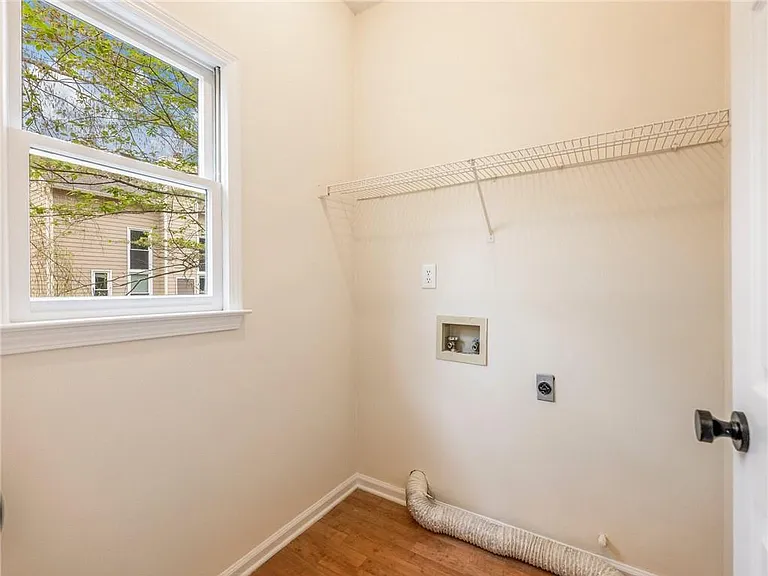 10100 Barston Ct — Photo 11