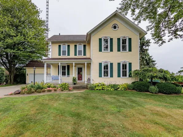 2004 Huron Avery Rd, Huron, OH 44839