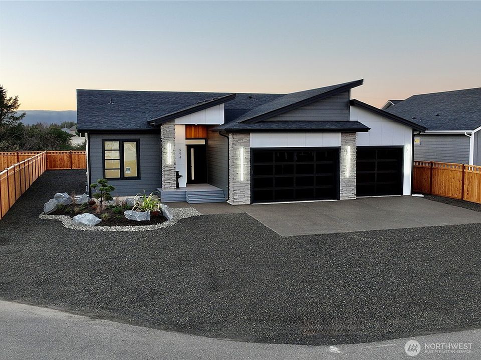 1st image of 994 Alida Court SE