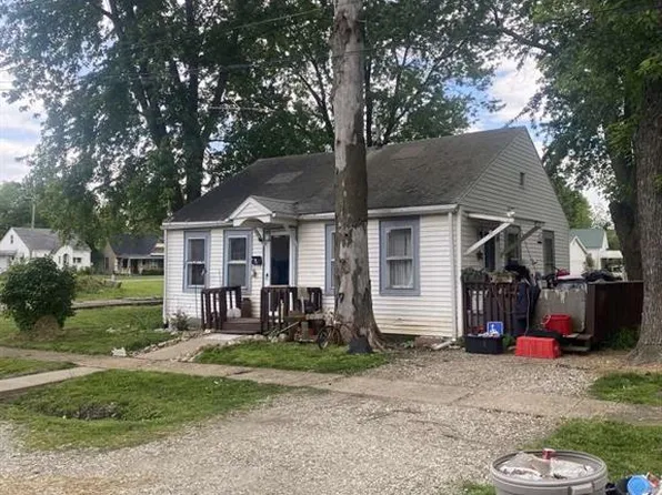 110 W Woodlawn St, Vandalia, MO 63382