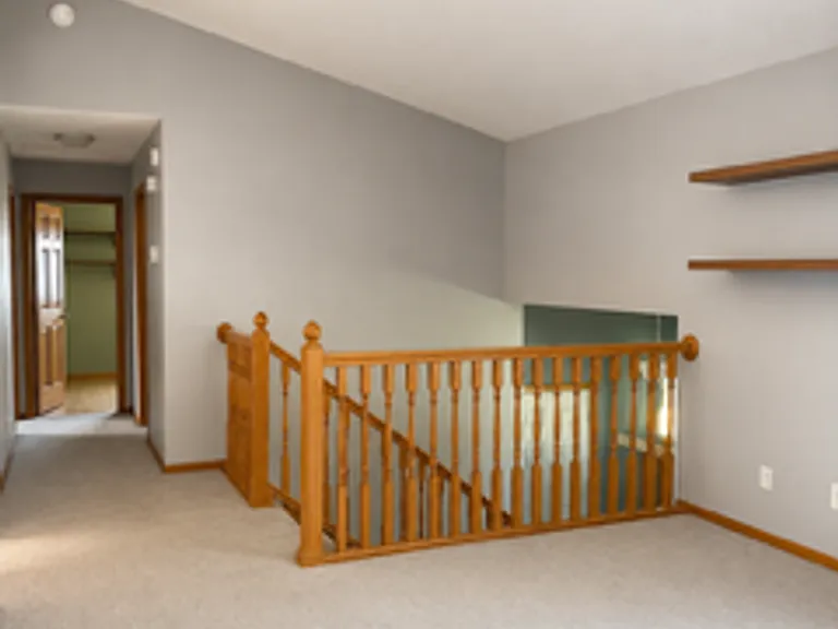 417 Woodhaven Ln — Photo 5